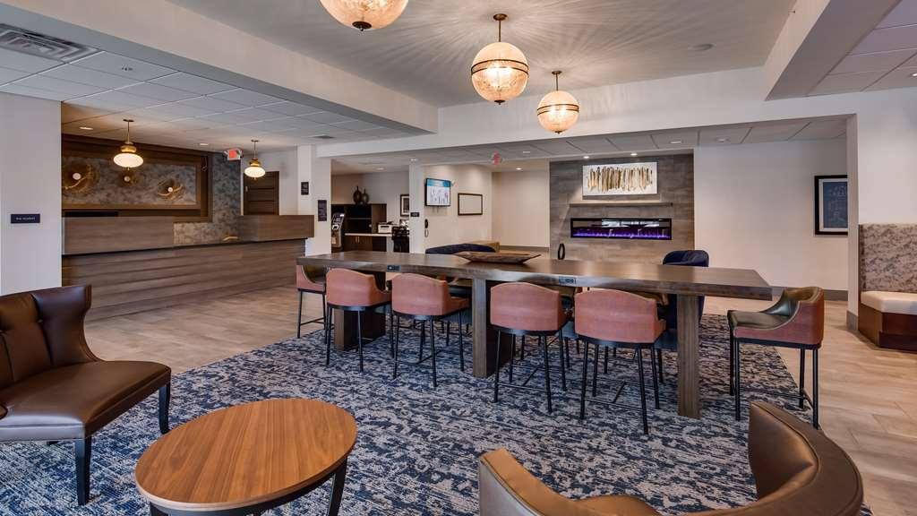 Best Western Plus Hershey Interior photo